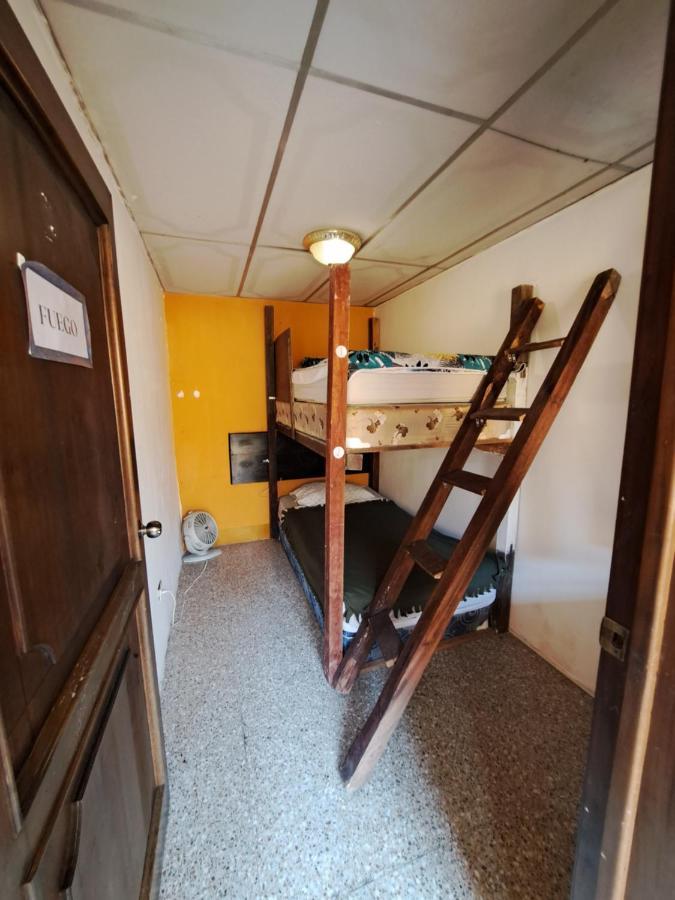 Esperanza Hostel Antigua Bagian luar foto